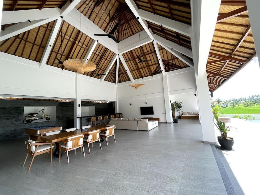 Villa Vespa Lovina Beach